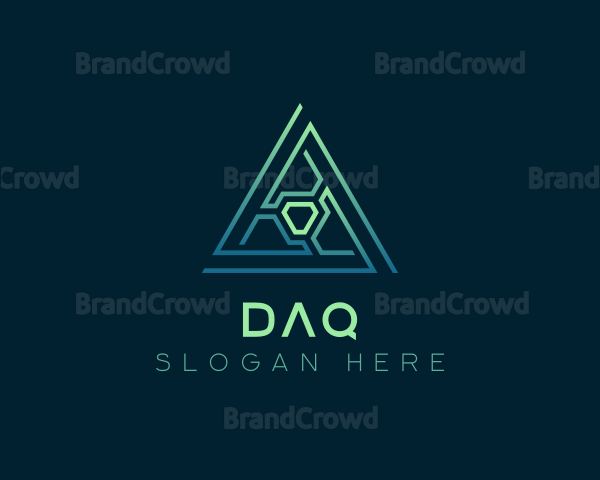 Developer Tech Pyramid Logo