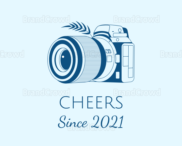 Vlogger Digital Camera Logo