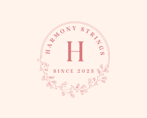 Luxury Wreath Makeup logo design