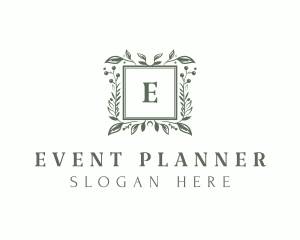 Floral Wreath Wedding Planner Logo