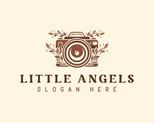 Cinematographer - Vintage Camera Lens logo design