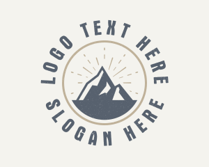 Vintage - Hipster Vintage Mountain logo design
