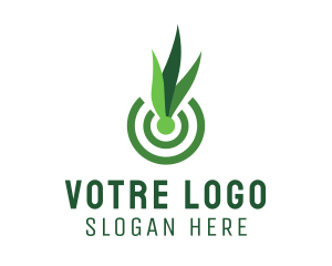 Green Plant Gardening  Logo