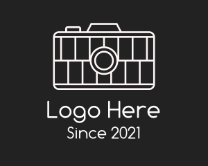 Photgraphy - Classic Film Camera logo design