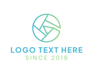 Lens - Shutter Outline G logo design