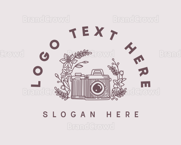 Retro Nostalgic Camera Logo