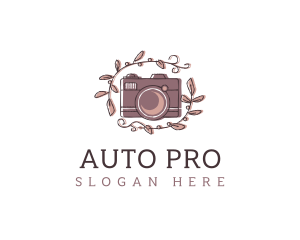 SLR Camera Vlogger Logo