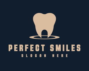 Denture - Simple Dental Clinic logo design