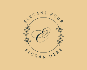 Elegant Stylist Wreath logo design