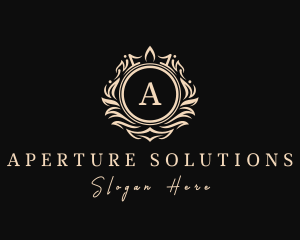 Royal Deluxe Lettermark logo design