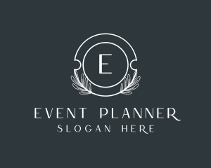 Luxe - Organic Natural Leaf Wreath logo design