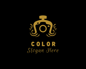 Gold Camera Photography Logo