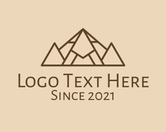 Pyramid Travel Landmark Logo