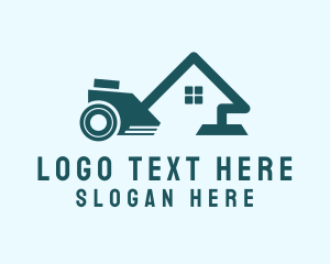 House Vacuum Cleaning Logo