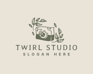 Retro Camera Studio logo design