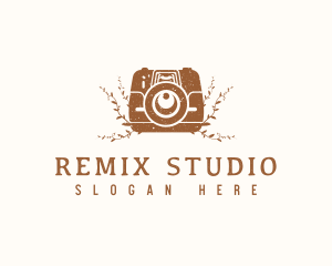 Vintage Camera Studio logo design