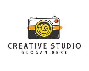 Creative Camera Studio logo design