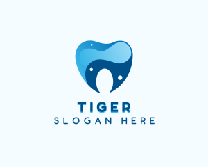 Tooth Clinic Dentistry Logo