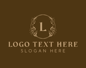 Elegant Wreath Decor Logo