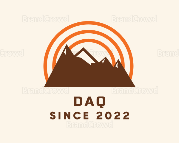 Mountain Outdoor Travel Logo