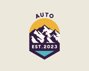 Mountain Outdoor Travel Logo