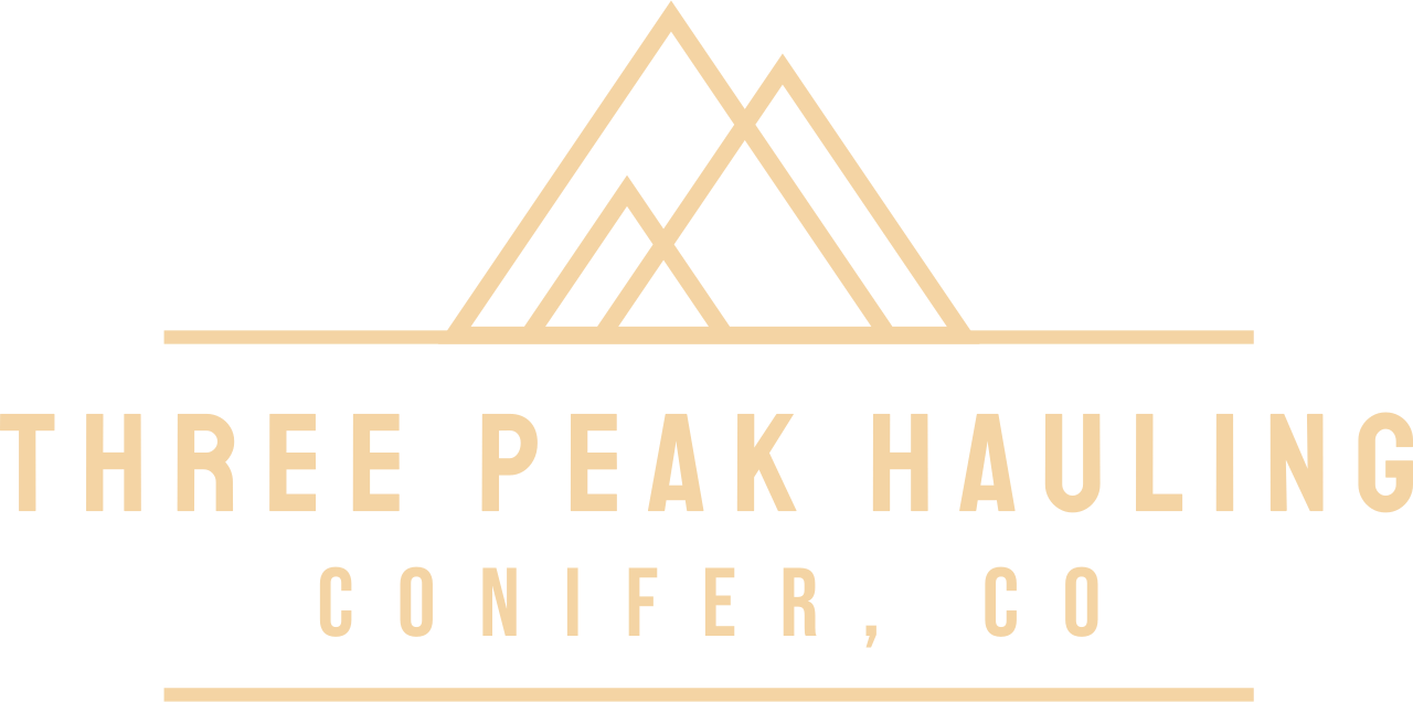 Three Peak Hauling's logo