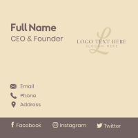 Elegant Curvy Lettermark Business Card Design